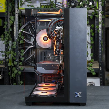 FlowUP Revenger - Gaming PC - AMD Ryzen 7 7800X3D - AMD RX 9070 XT 16GB - 32GB DDR5 RAM - 1TB - Waterkoeling