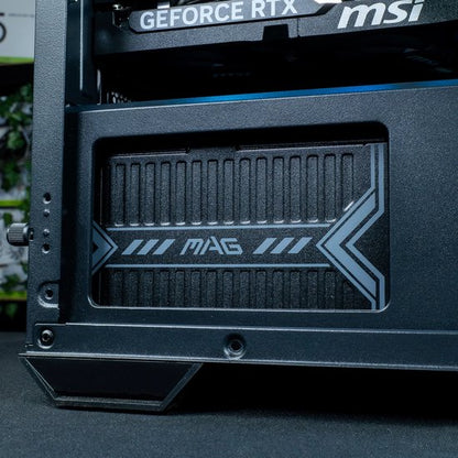 FlowUp x Powered By MSI - De Tetragame Gaming PC - Ryzen 7 5700x - RTX 5060 - 32 GB Corsair RAM - MSI 650w - 1 TB NVMe SSD - AZZA Galeforce ARGB